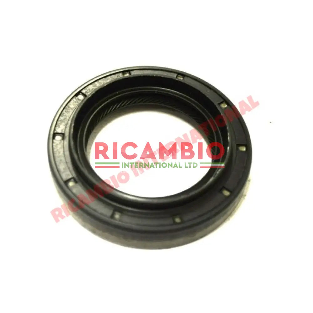 N/S (left) Diff Oil Seal - Fiat Punto Grande Punto New Panda New 500 New Bravo Cinquecento Seicento Stilo Bravo/a Marea