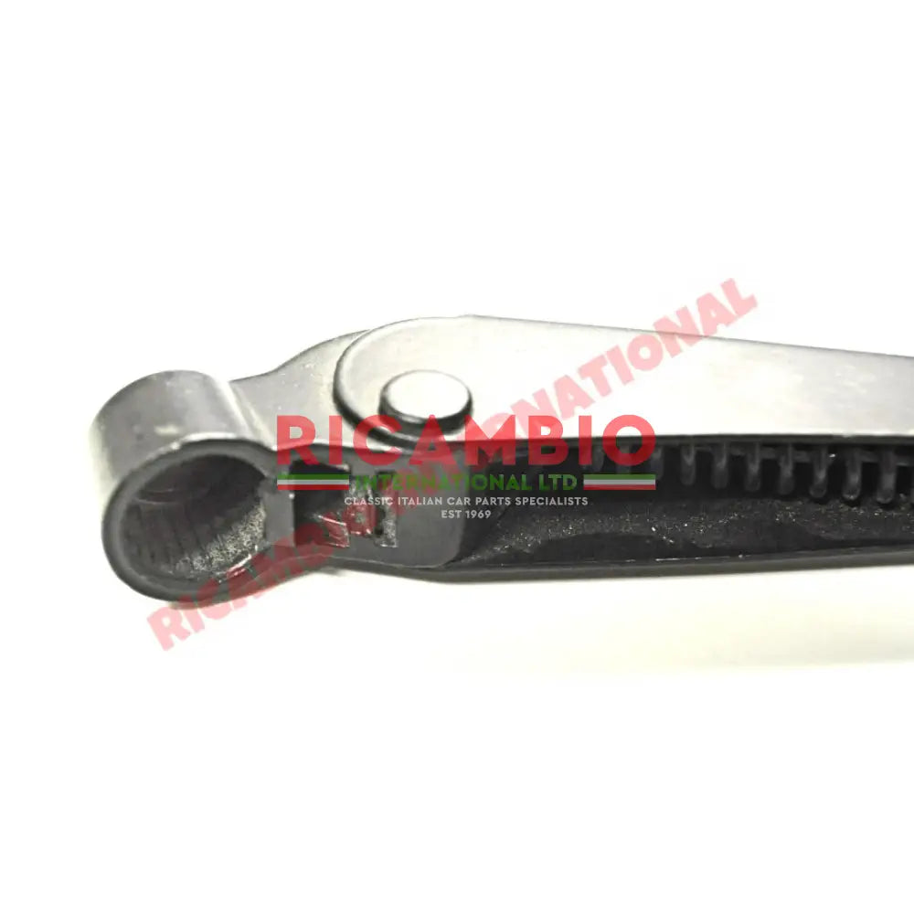 Black Wiper Arm (Push on/7mm) - Classic Fiat 500 126 - Wiper - Washer & Associated Parts