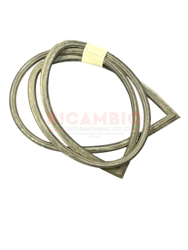 Front Winscreen Rubber Seal - Fiat 124 Saloon/Berlina - Gaskets & Seals
