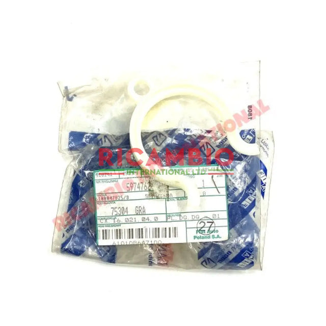 Fuel Filler Pipe Securing Clip - Fiat 126 - Fuel System