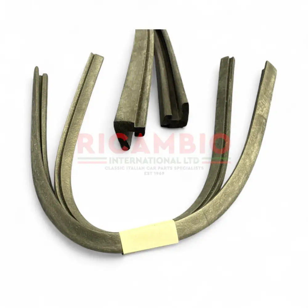 Lower Door Corner Seal Kit (ON DOORS) - Fiat 600 Multipla - Fiat/Seat 600 multipla Parts