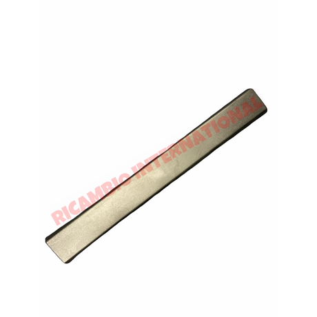 N/S Left Hand Outer Door Moulding & Clips - Classic Fiat Panda - Exterior Trim