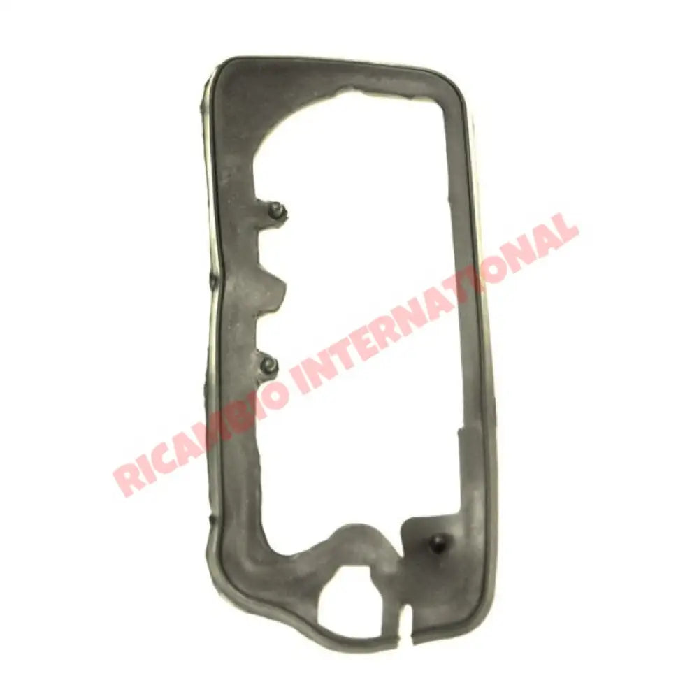 N/S Left Hand Rear Lamp Rubber Seal - Classic Fiat 500 - Lights - Lamps and Lenses