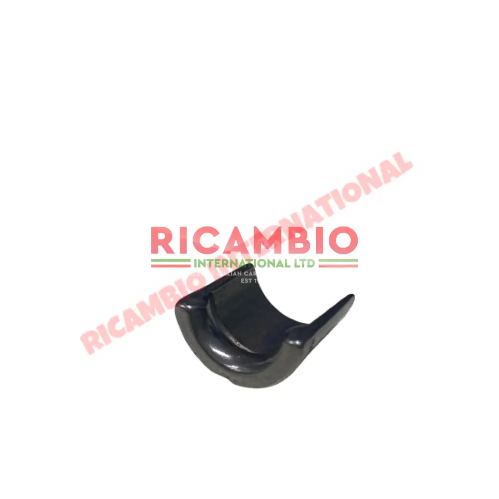 Pair of Valve Collets - Fiat 124 131 X19 Panda Strada Uno Lancia Delta Beta - Engine Parts