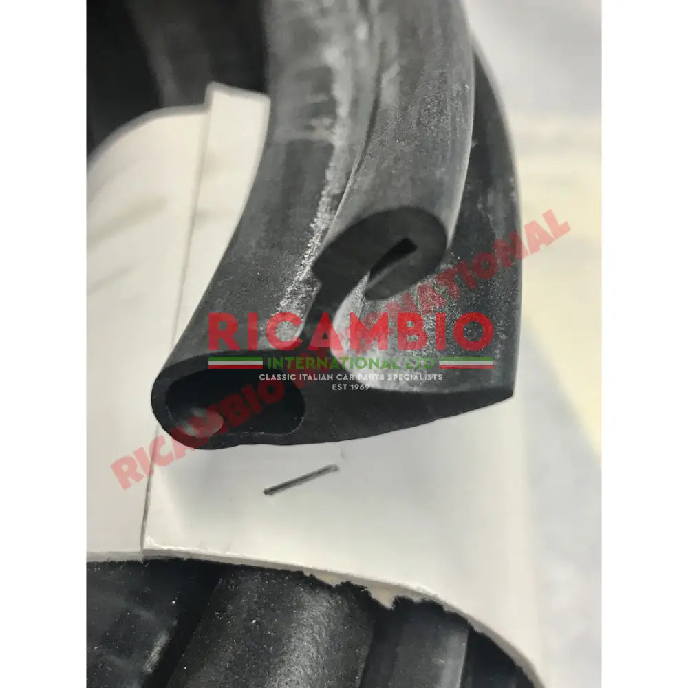Rear Trunk Boot Rubber Seal - Fiat 130 - Rubber Seals