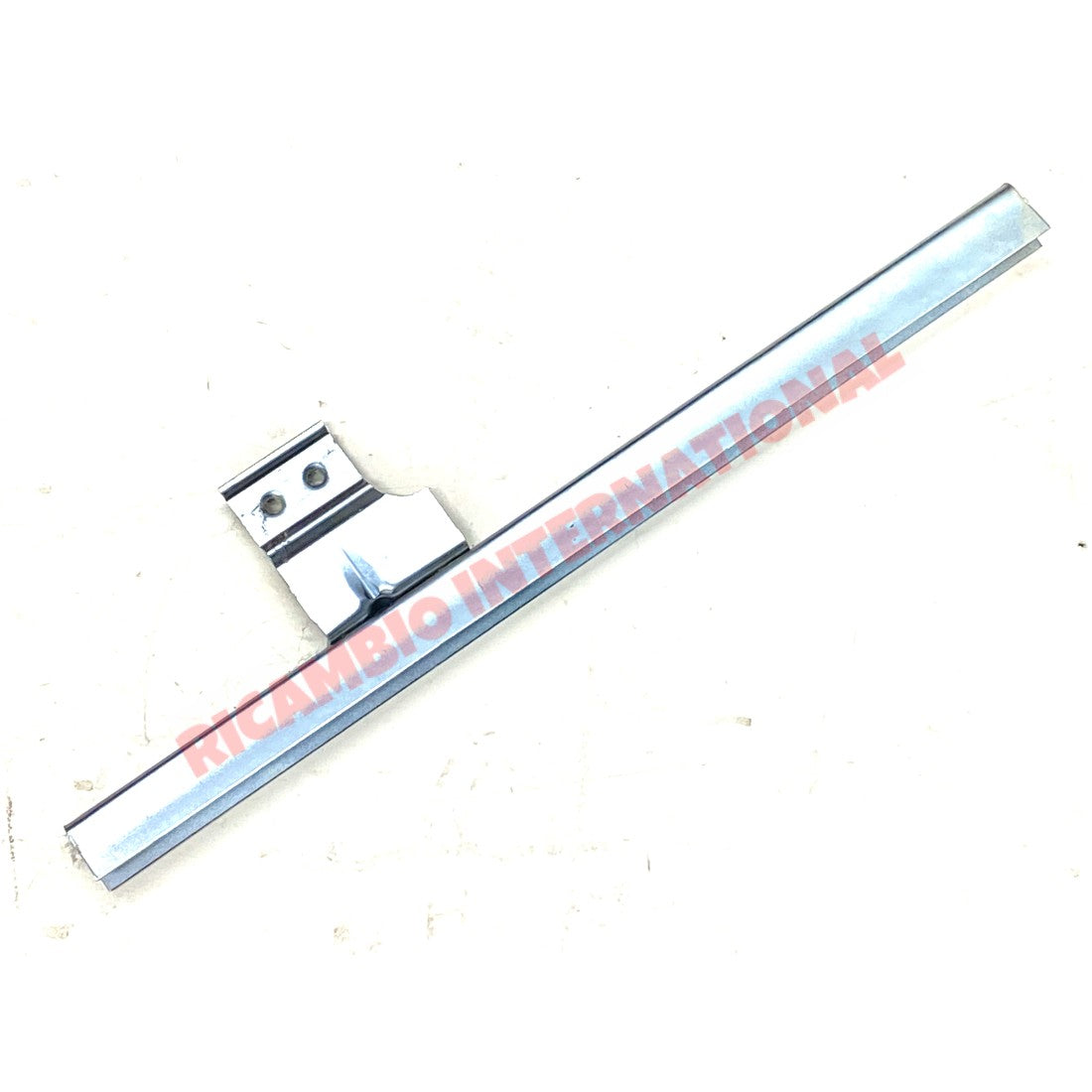 O/S Right Hand Front & Rear Door Glass Bottom Guide - Fiat 124,125,131 - Fiat 124 & 125