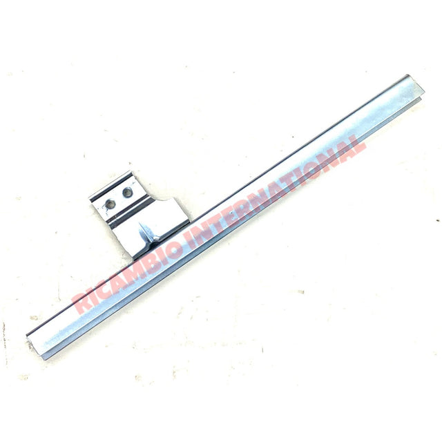 O/S Right Hand Front & Rear Door Glass Bottom Guide - Fiat 124,125,131 - Fiat 124 & 125