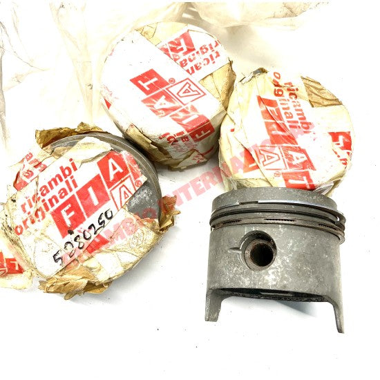Set of FOUR Pistons & Rings (STD) - Fiat 131 - Fiat 131/132