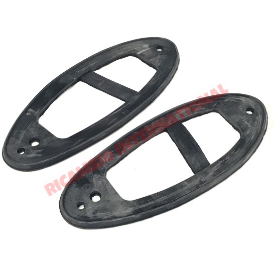 Pair of Rear Lamp Rubber Seals - Classic Fiat 500 N